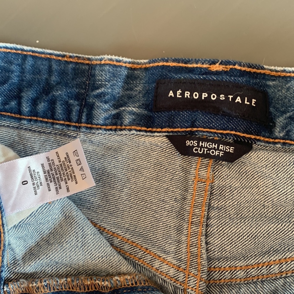 High Rise Distressed Shorts - Picture 4 of 4
